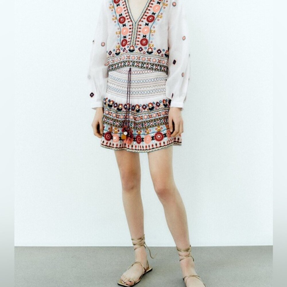 Zara White Embroidered Mini Skirt — Size S - Picture 2 of 10